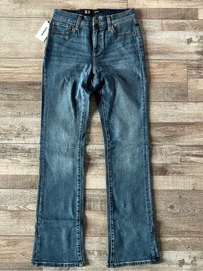 NWT Express Women’s Bootcut Jeans Size 8
